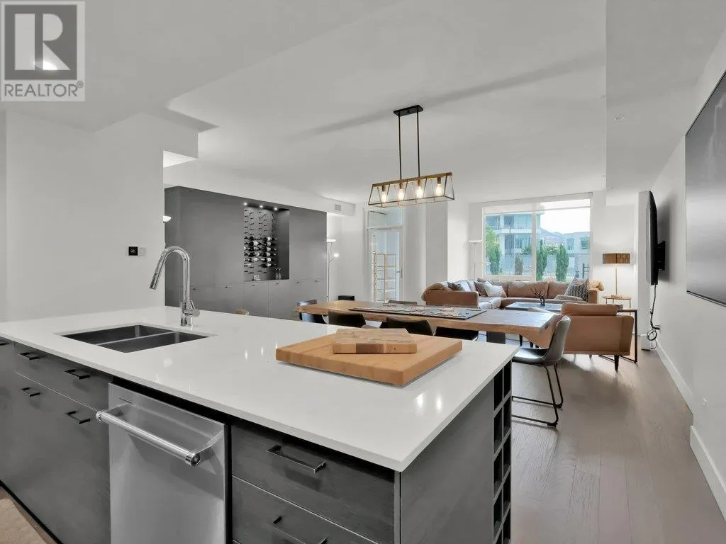 1191 Sunset Drive Unit# 401