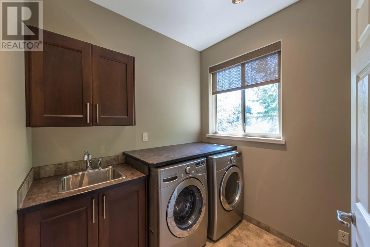 19 FINCH Crescent