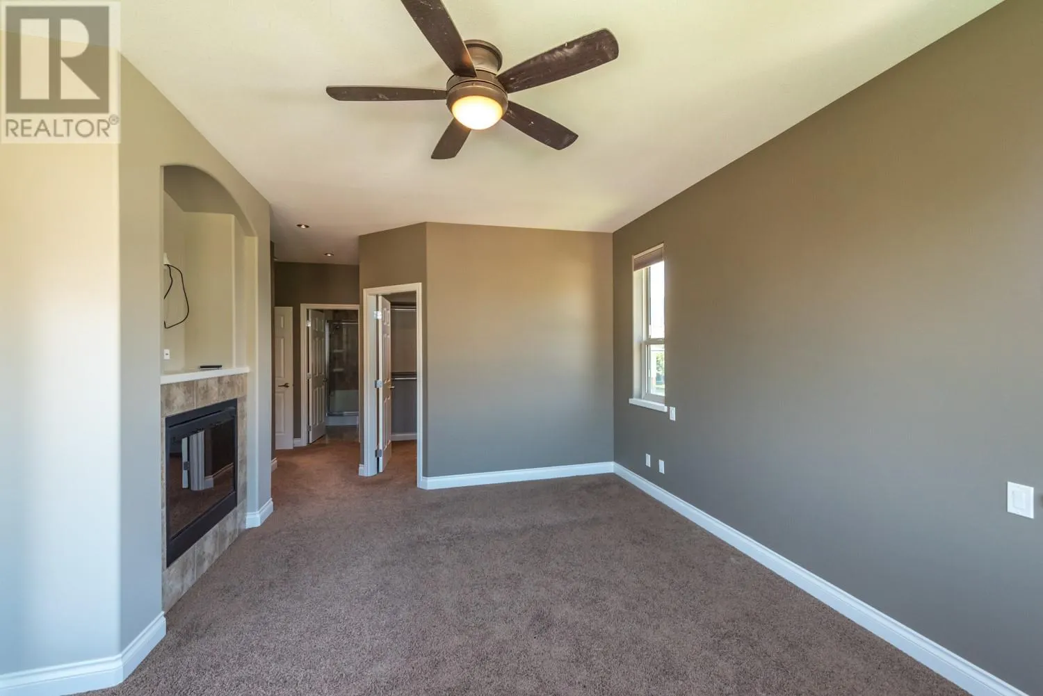 19 FINCH Crescent