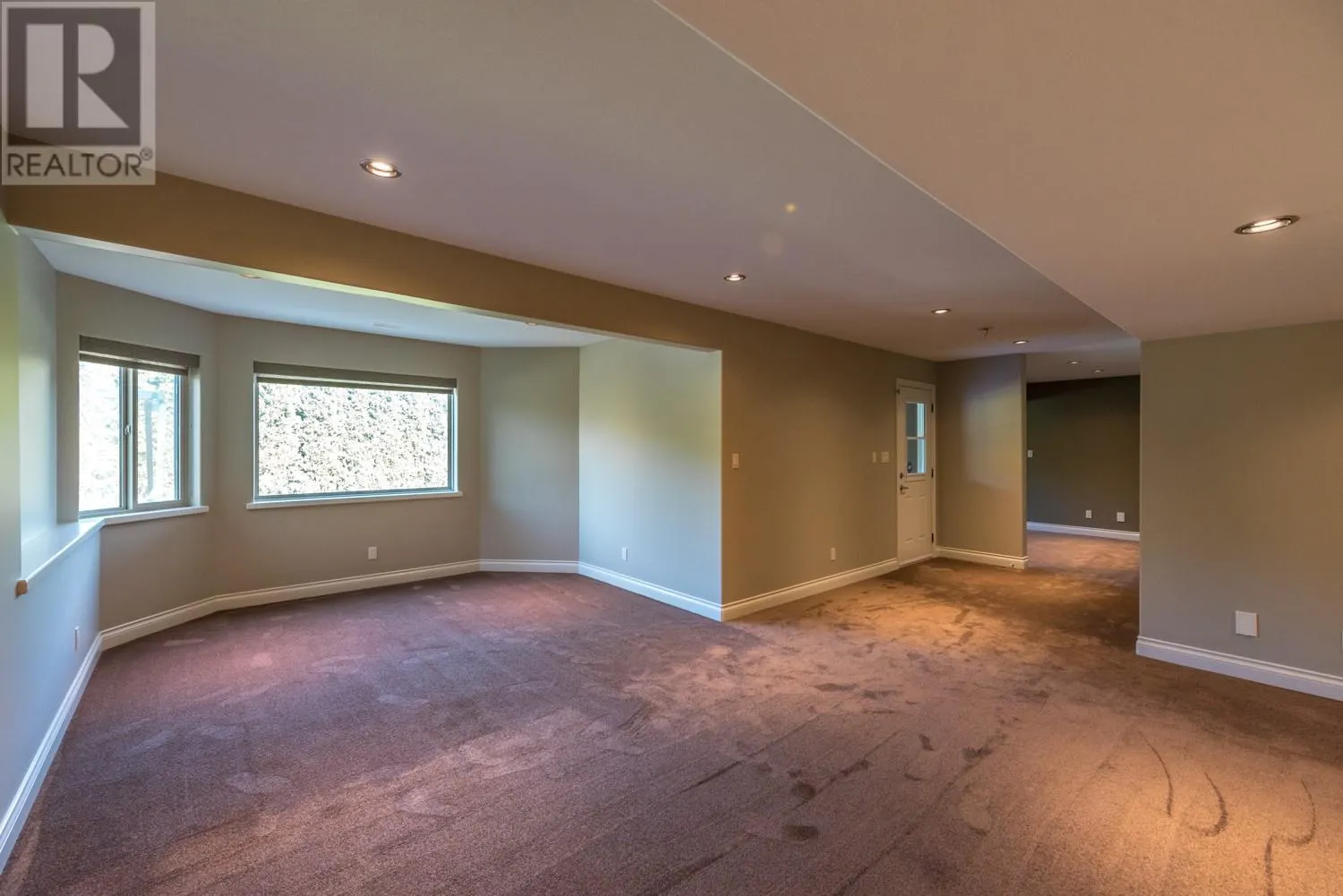 19 FINCH Crescent