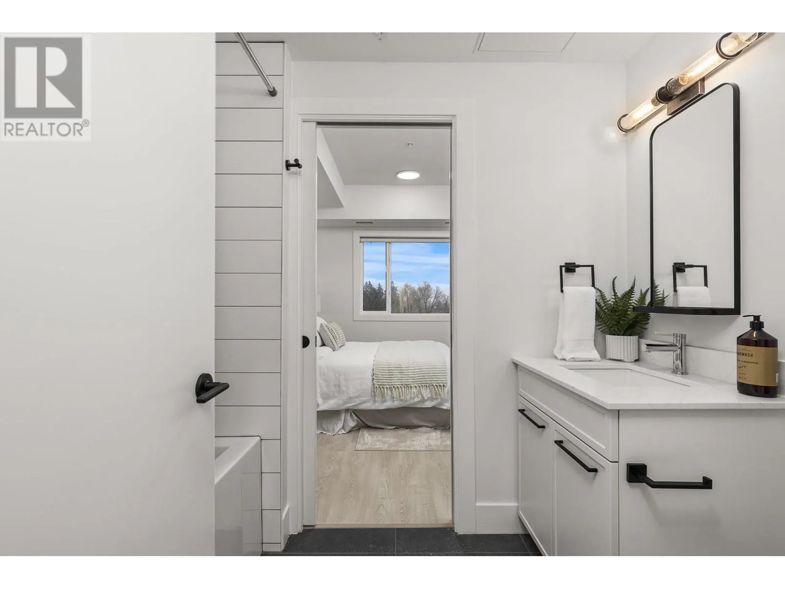1220 Pacific Avenue Unit# 406