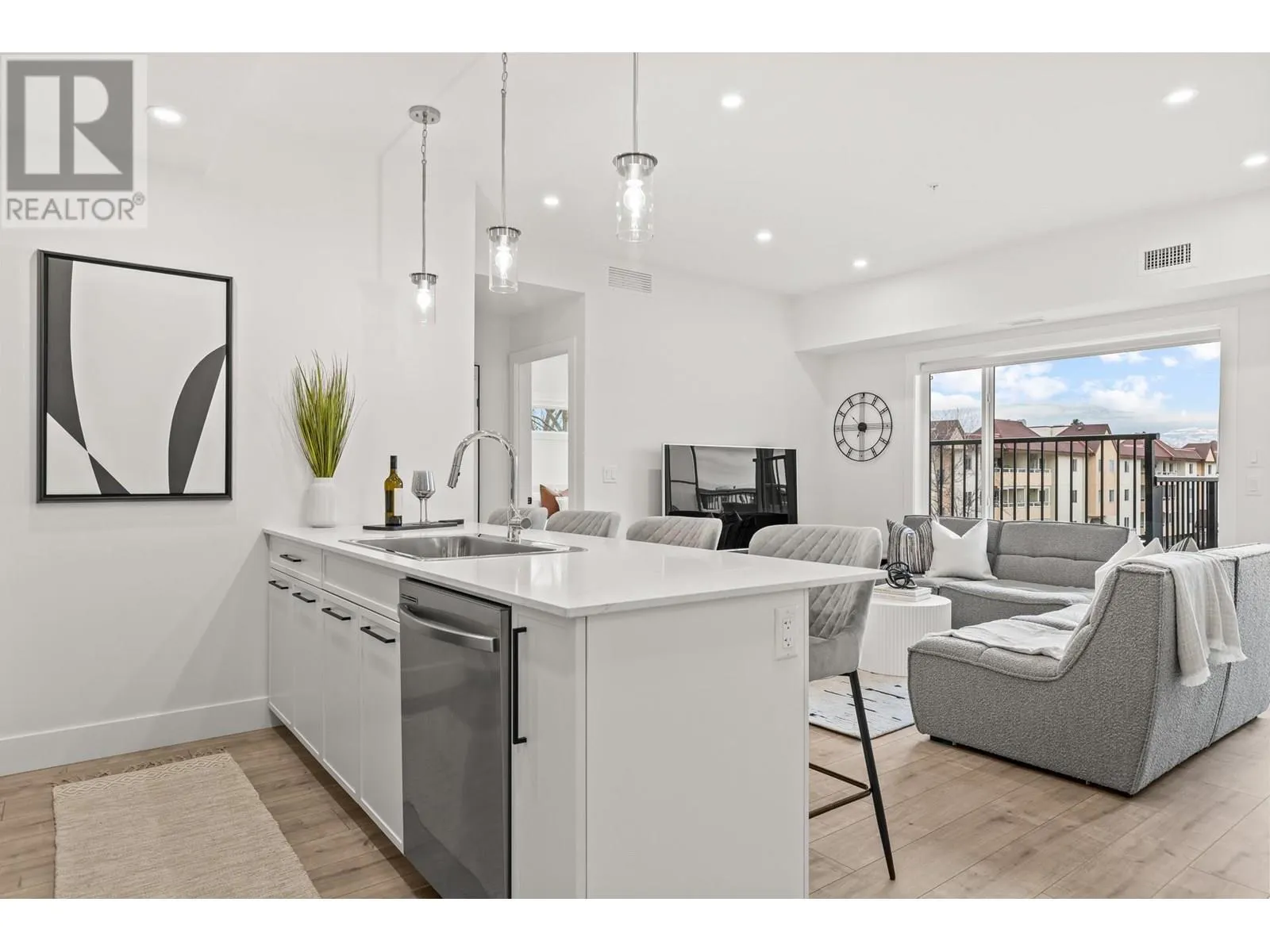 1220 Pacific Avenue Unit# 307