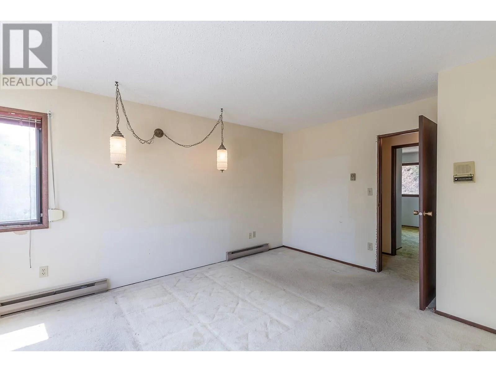 6602/6594 Goose Lake Road