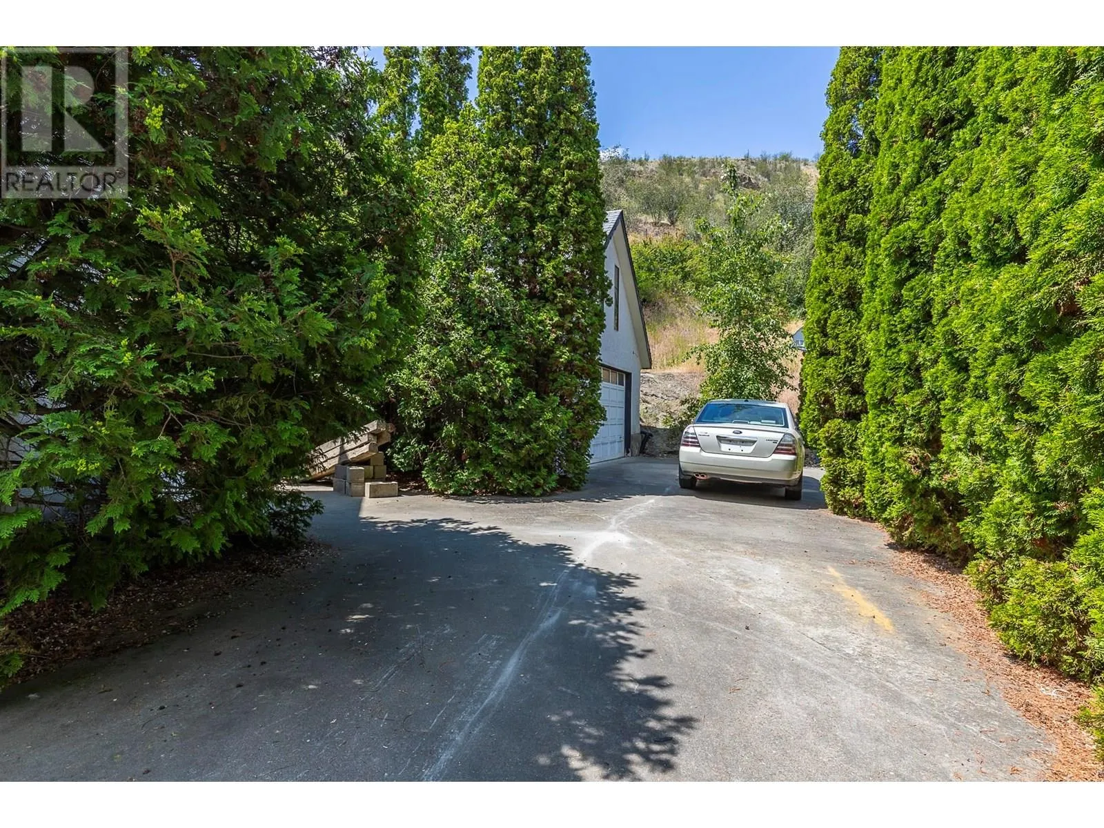6602/6594 Goose Lake Road