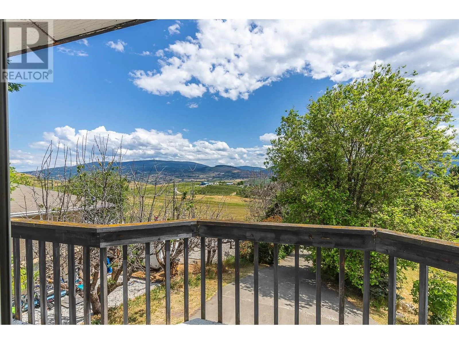 6602/6594 Goose Lake Road
