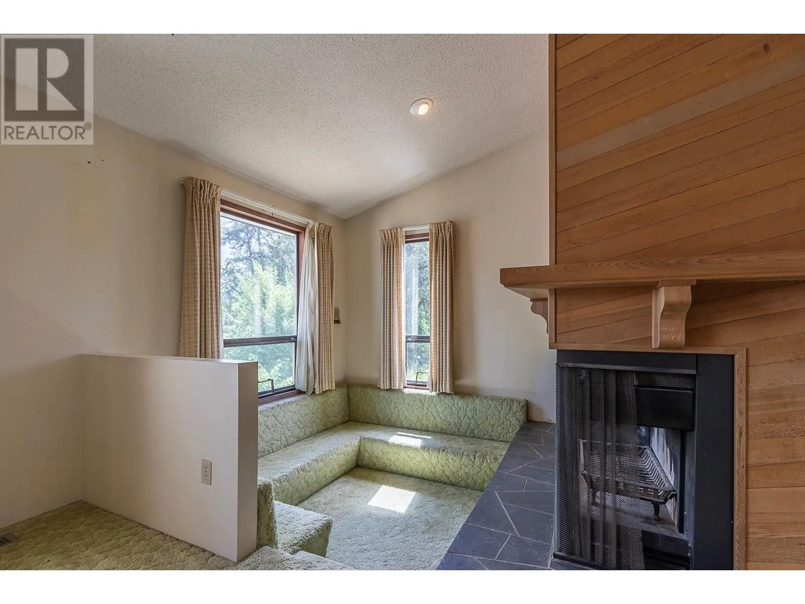 6602/6594 Goose Lake Road