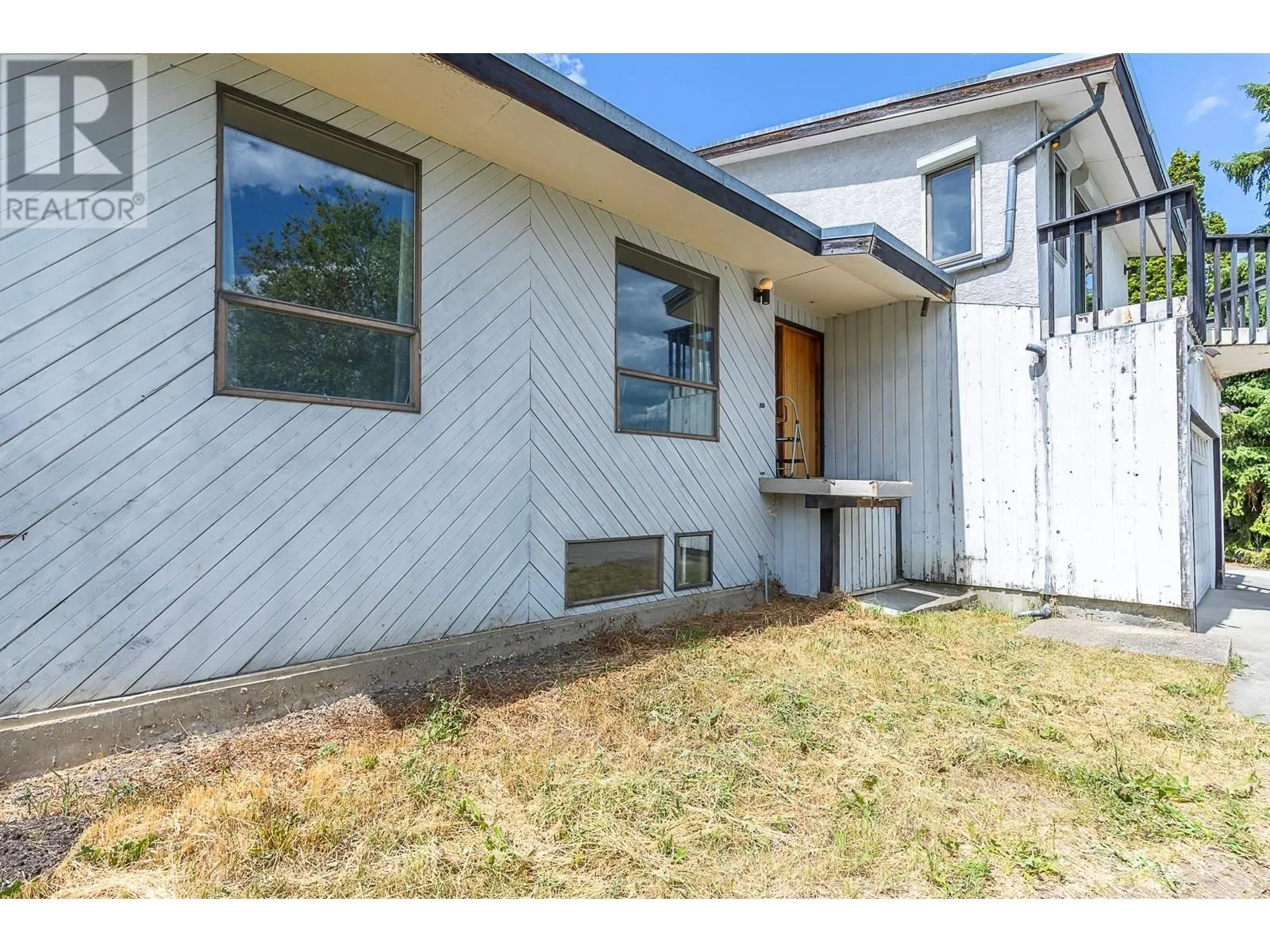6602/6594 Goose Lake Road