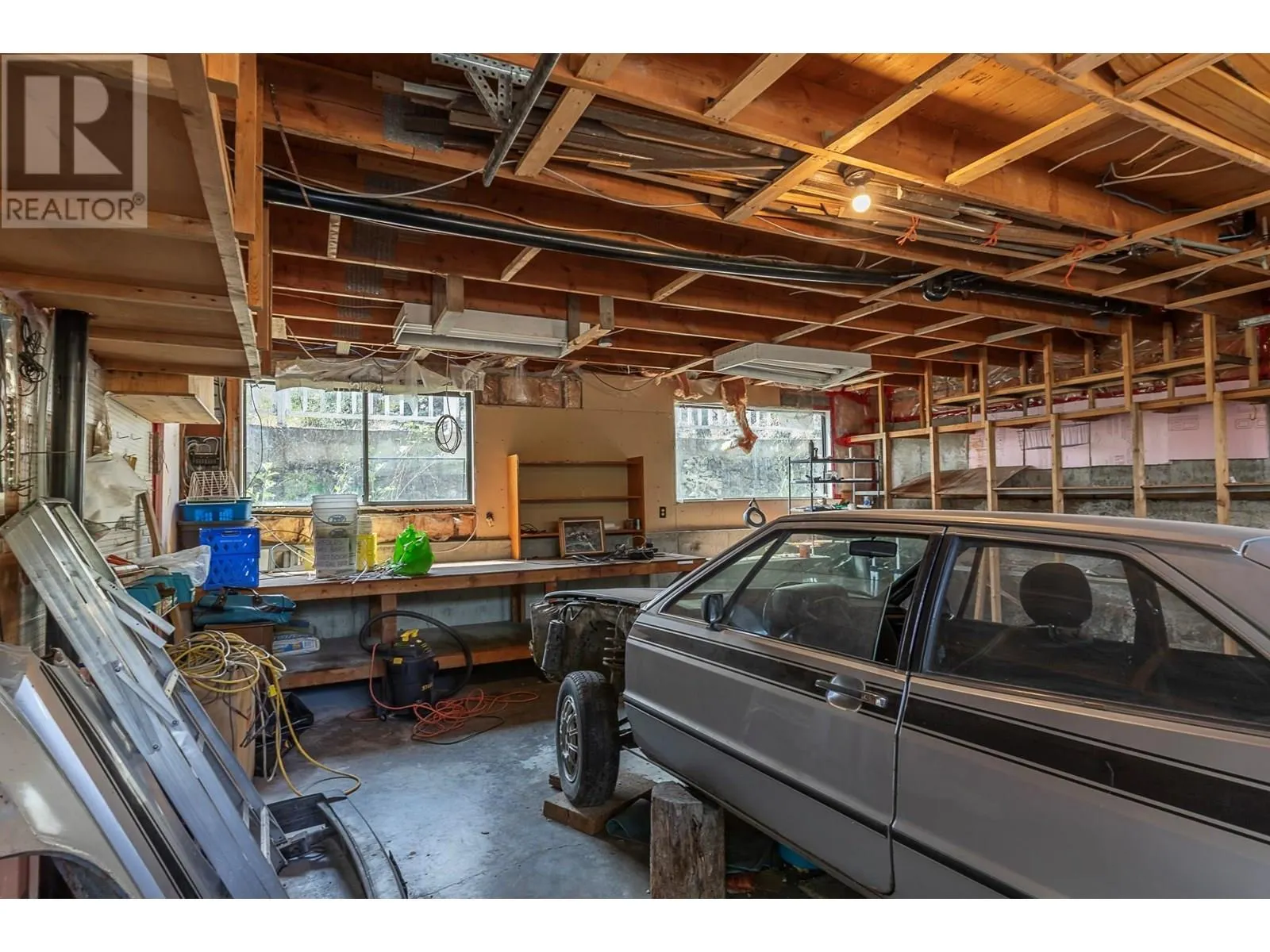 6602/6594 Goose Lake Road