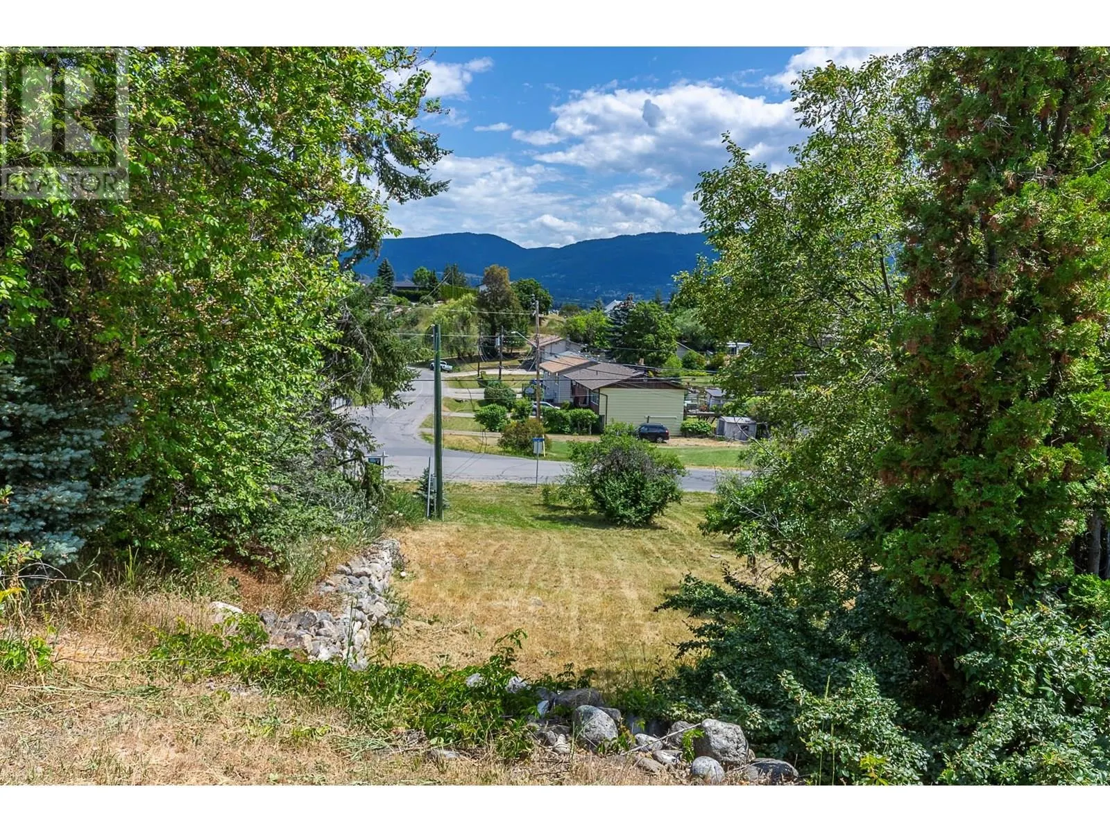 6602/6594 Goose Lake Road