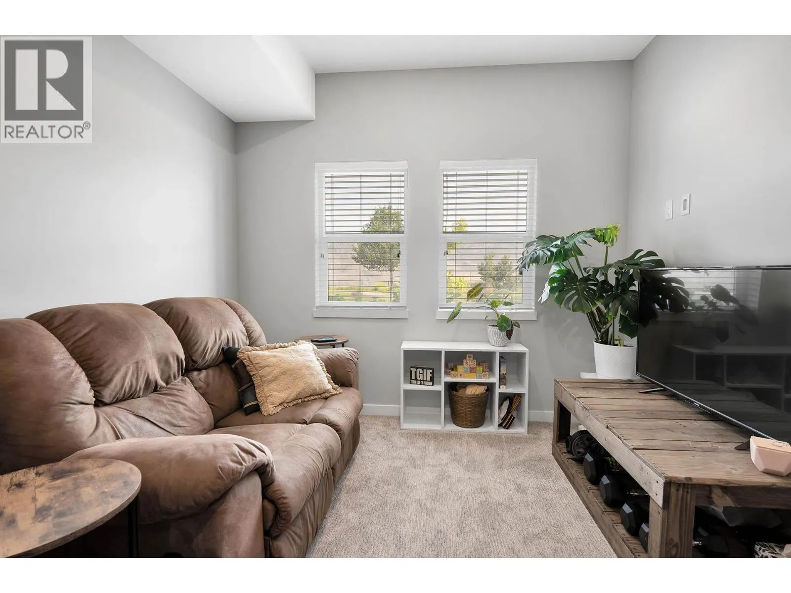 1951 QU'APPELLE Boulevard Unit# 124