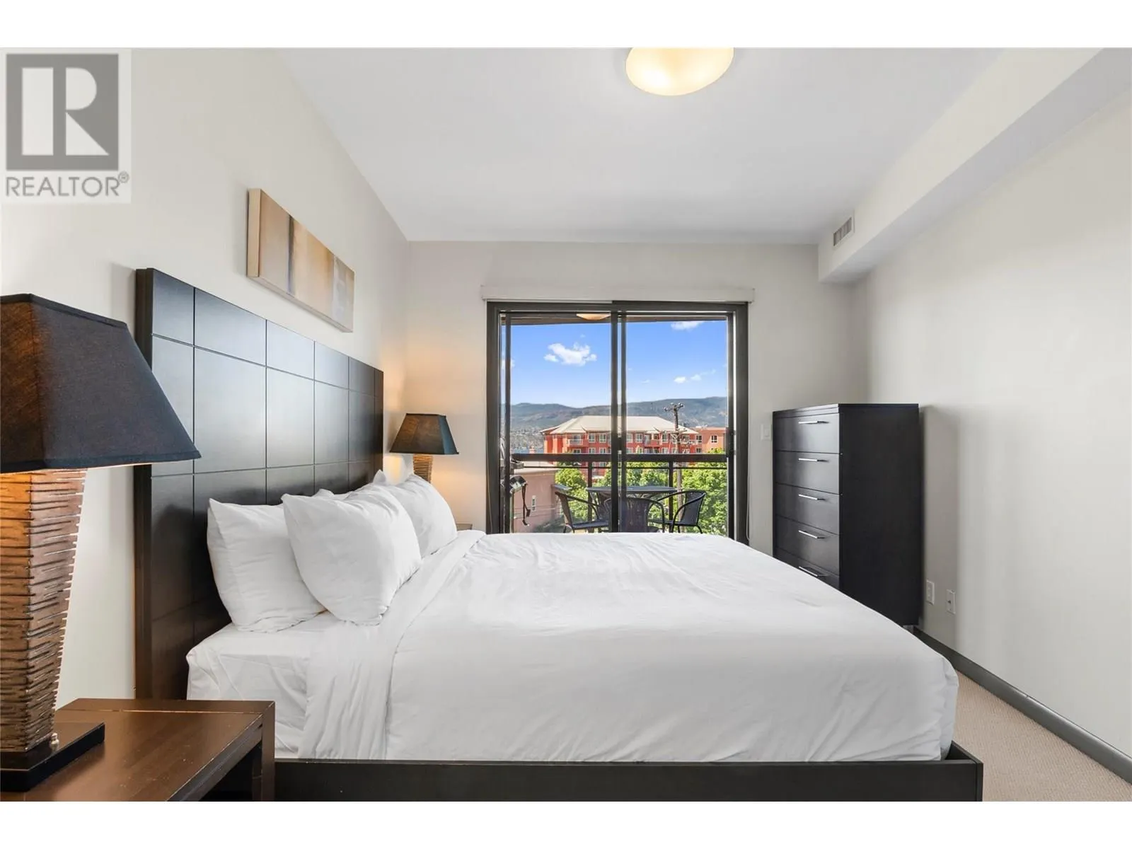654 Cook Road Unit# 406