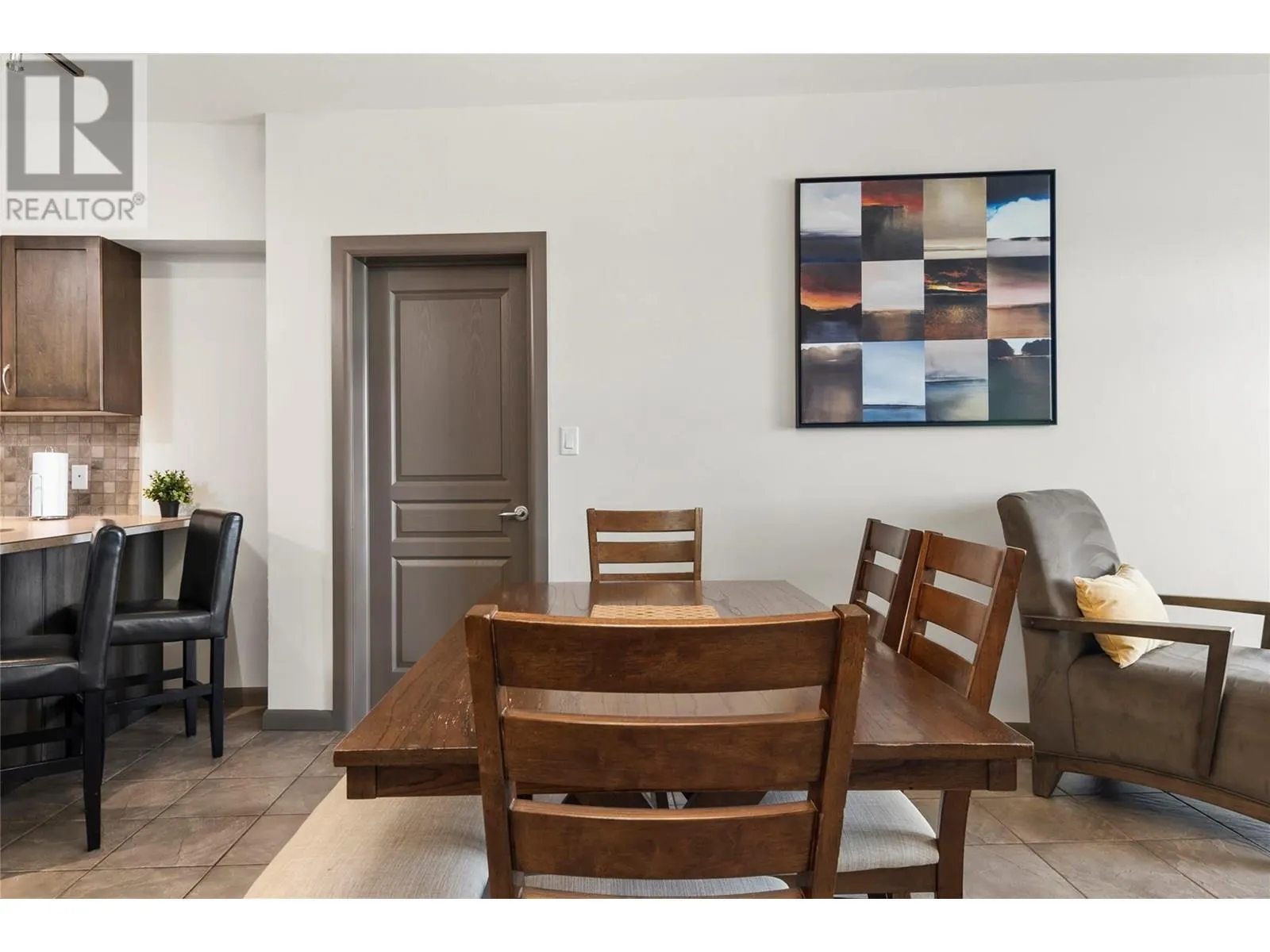 654 Cook Road Unit# 406