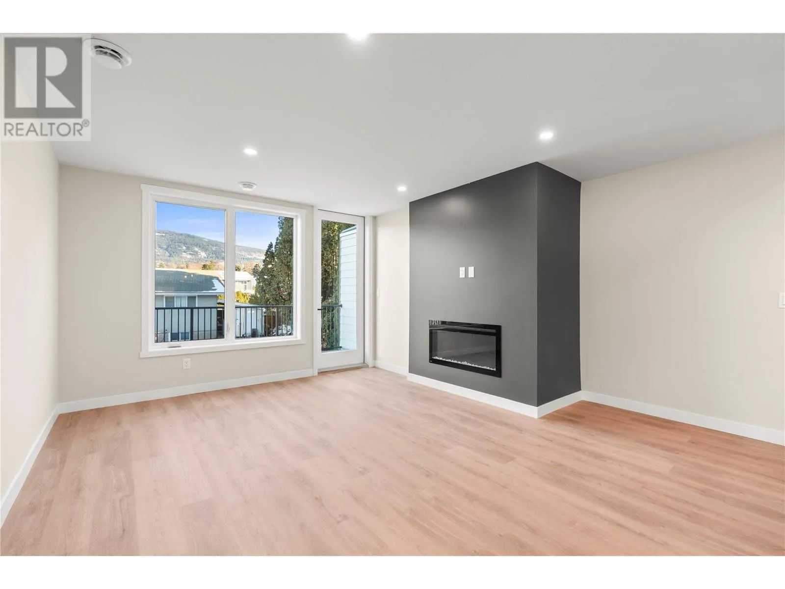 3907 26 Street Unit# 1