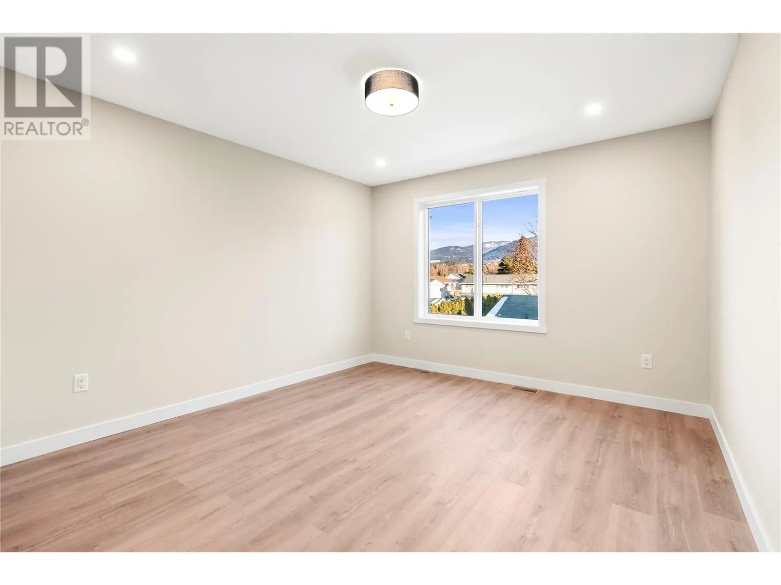 3907 26 Street Unit# 1