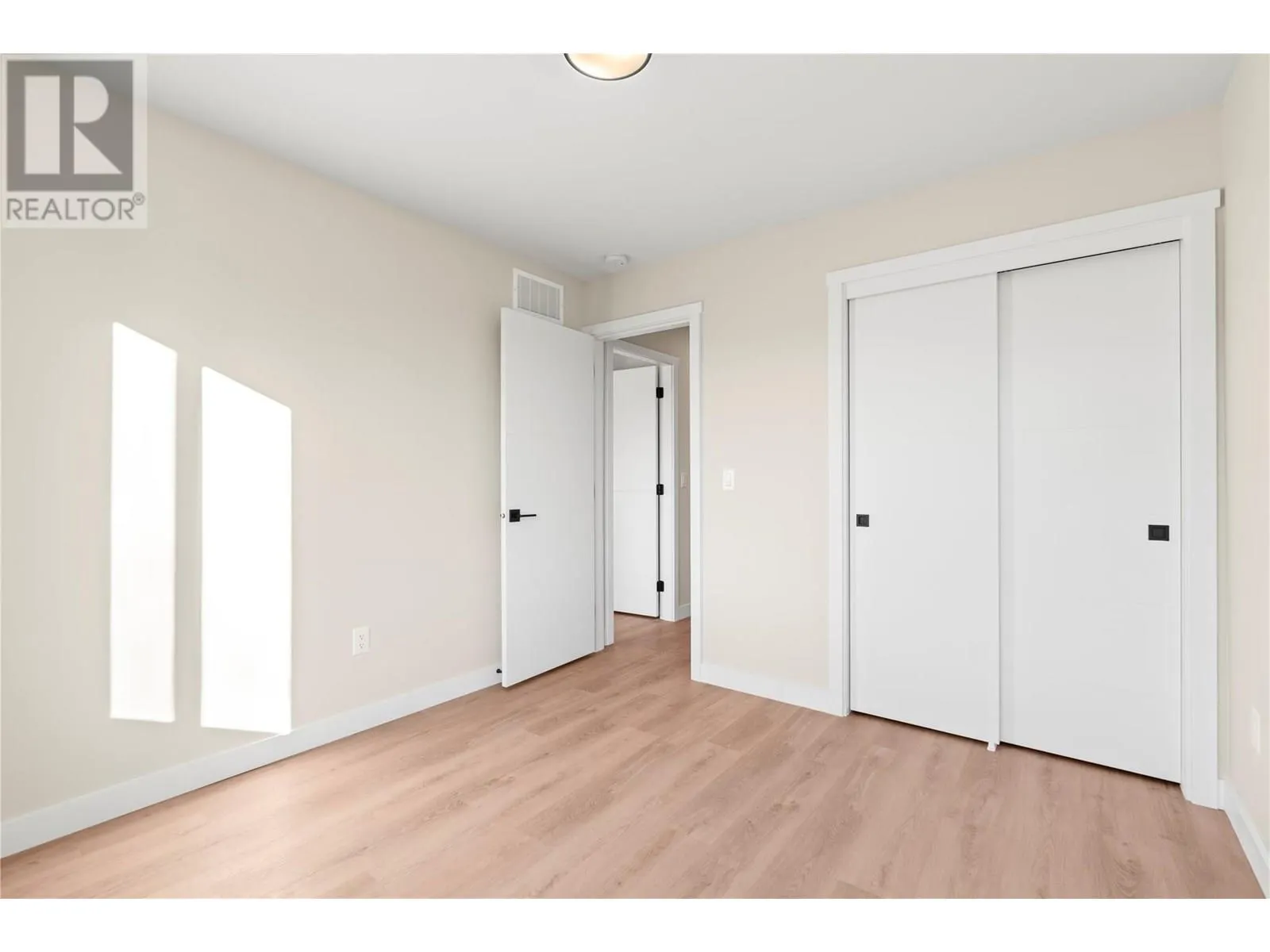 3907 26 Street Unit# 1