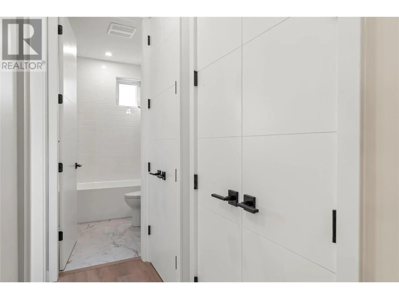 3907 26 Street Unit# 3