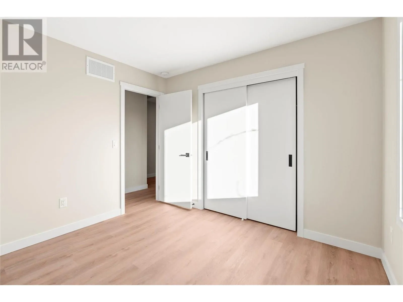 3907 26 Street Unit# 3