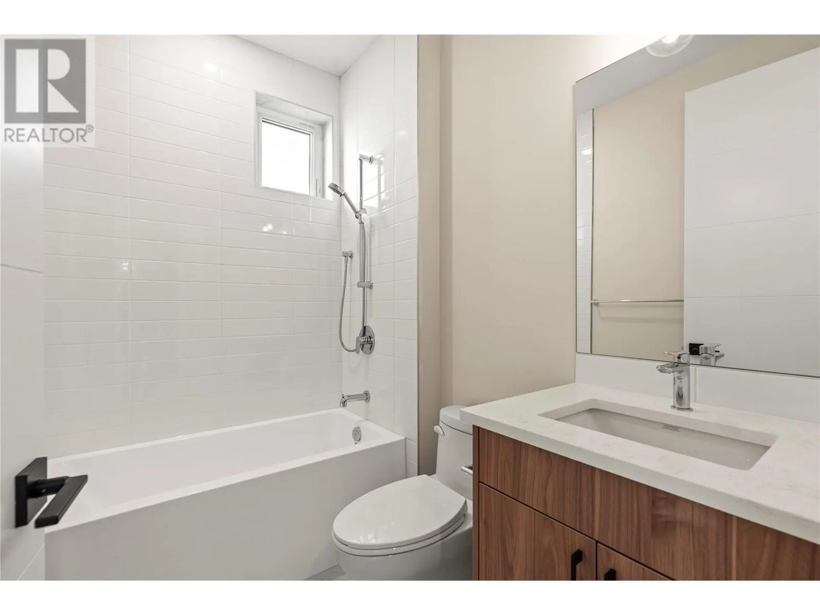 3907 26 Street Unit# 3