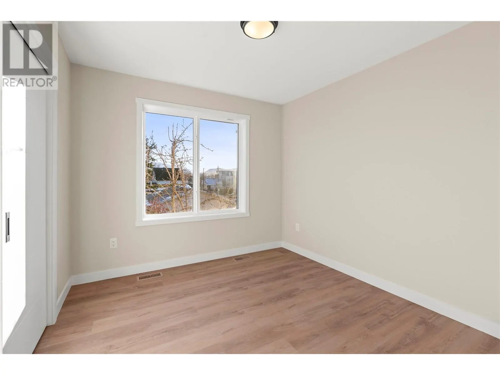 3907 26 Street Unit# 3