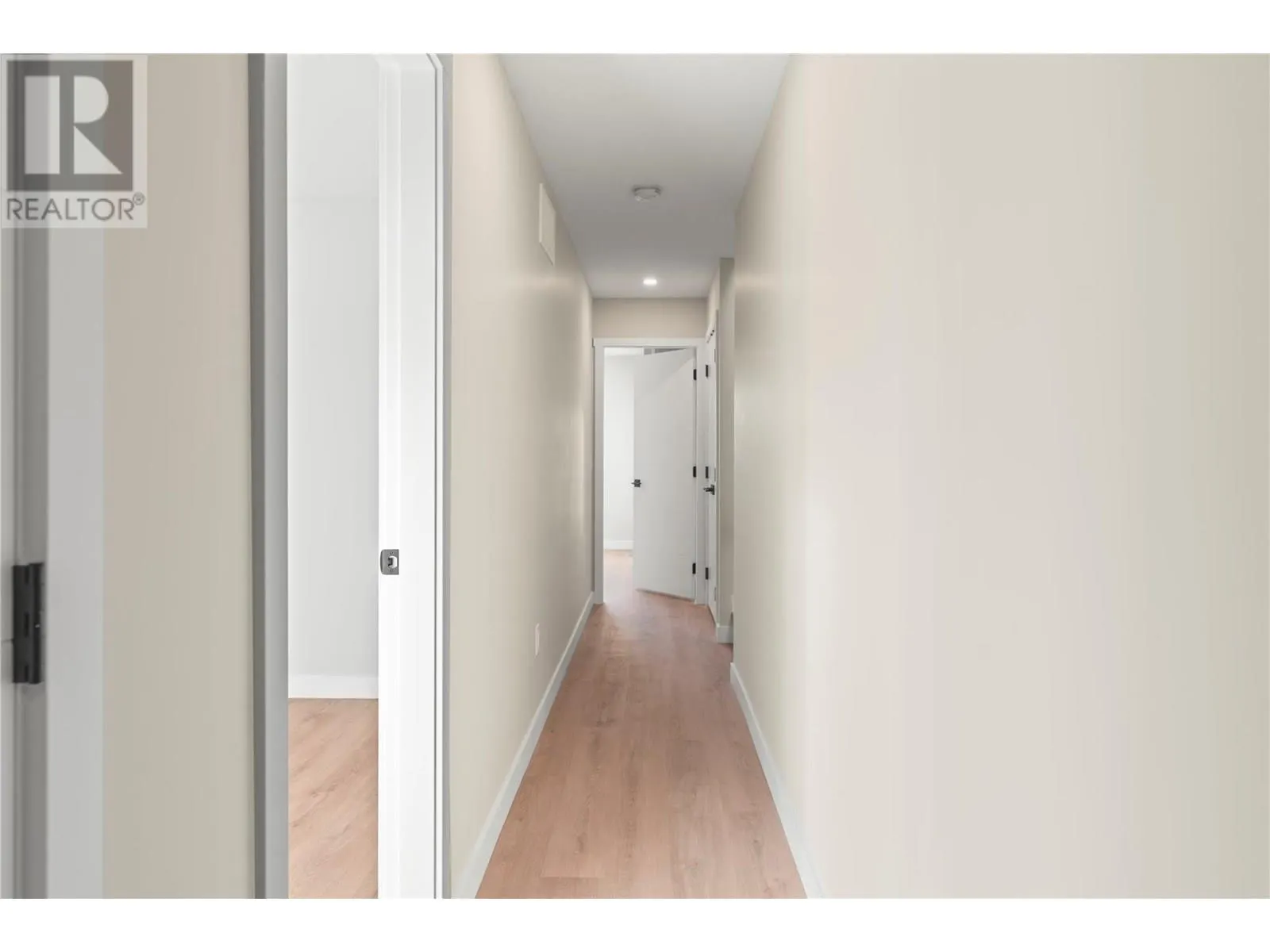 3907 26 Street Unit# 3