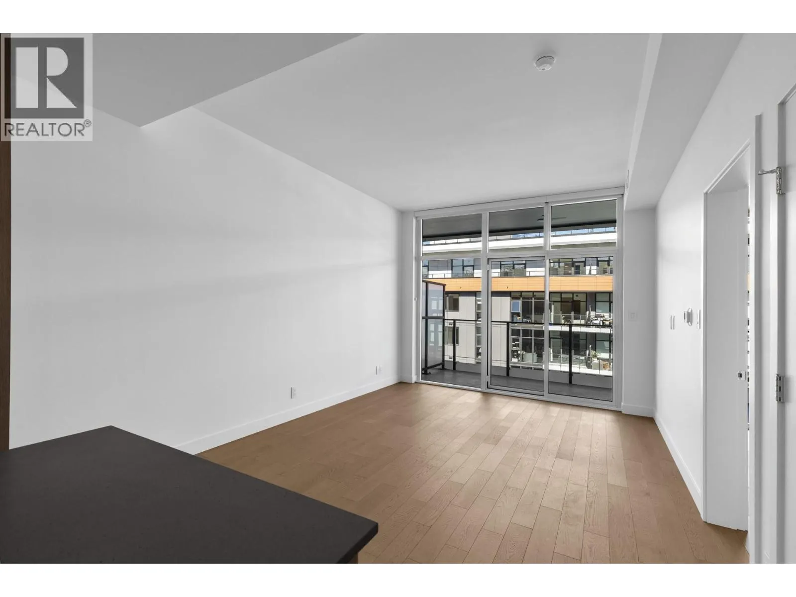 3409 Lakeshore Road Unit# 501S