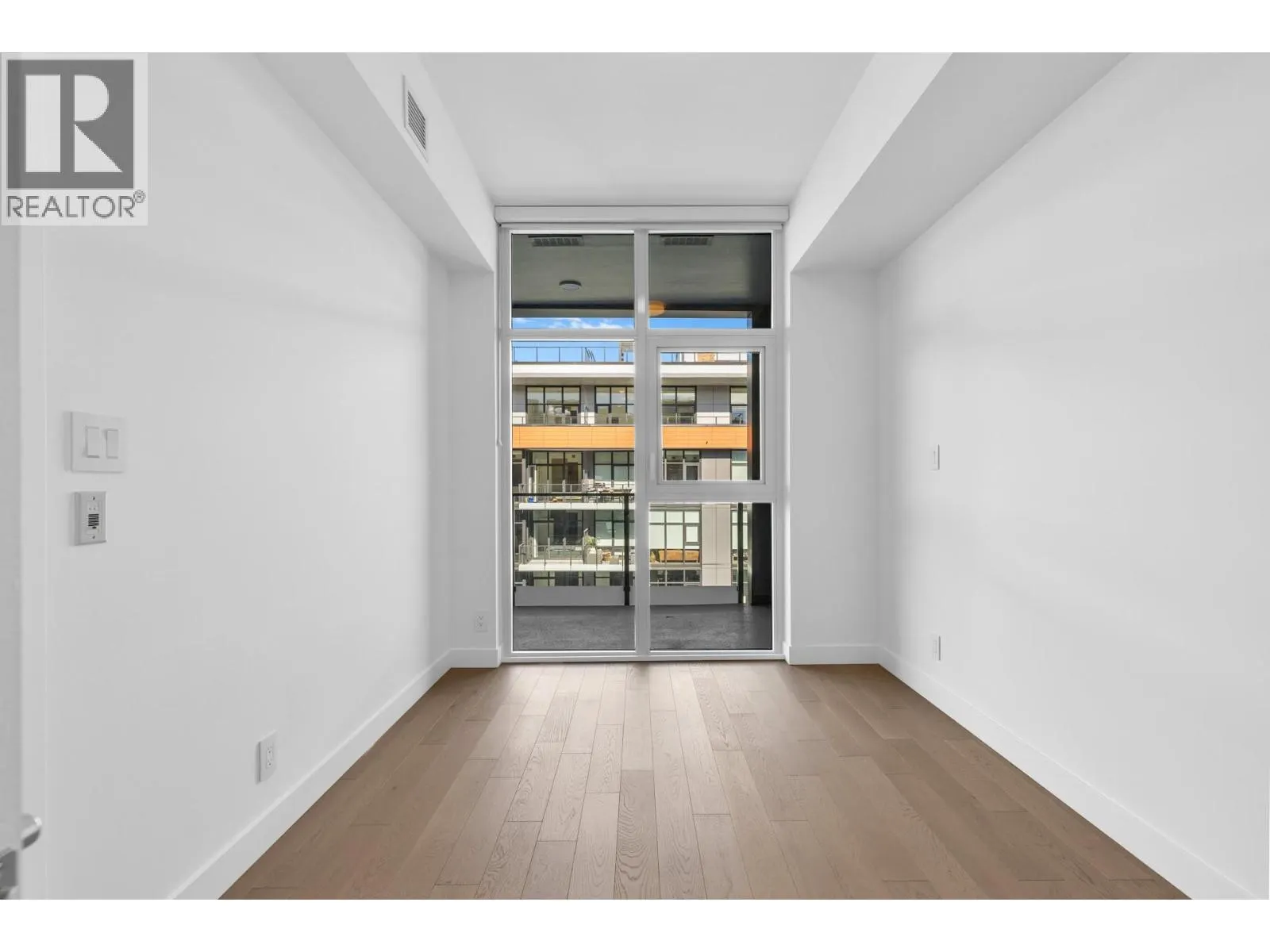 3409 Lakeshore Road Unit# 501S