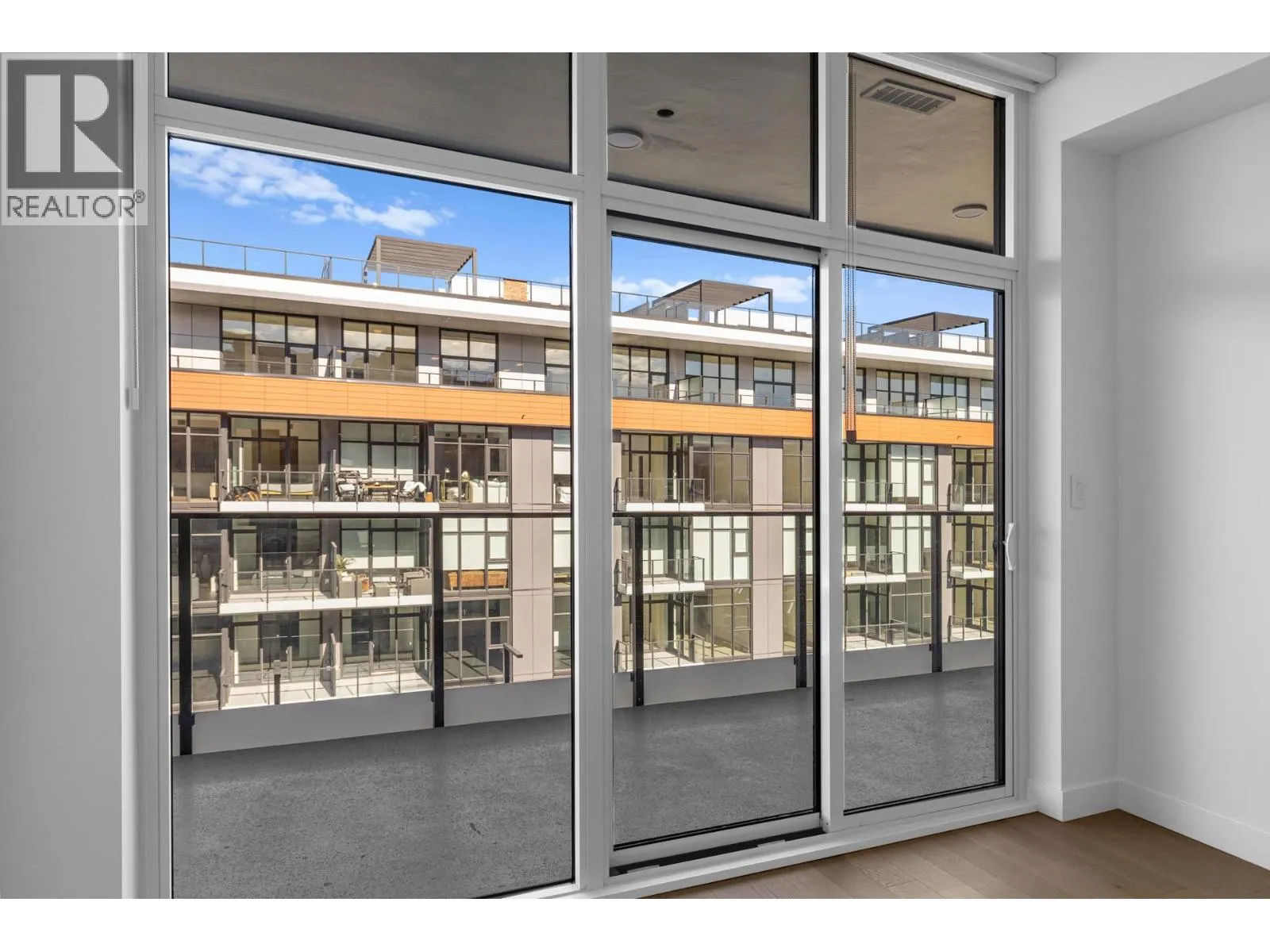 3409 Lakeshore Road Unit# 501S