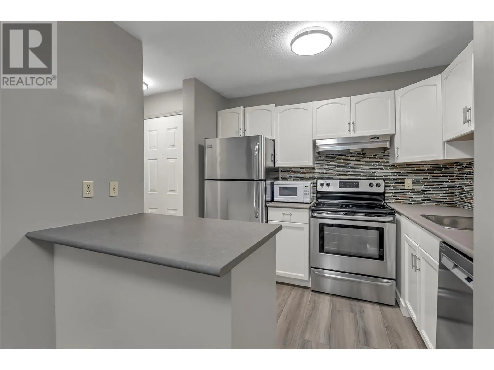 735 Cook Road Unit# 207C