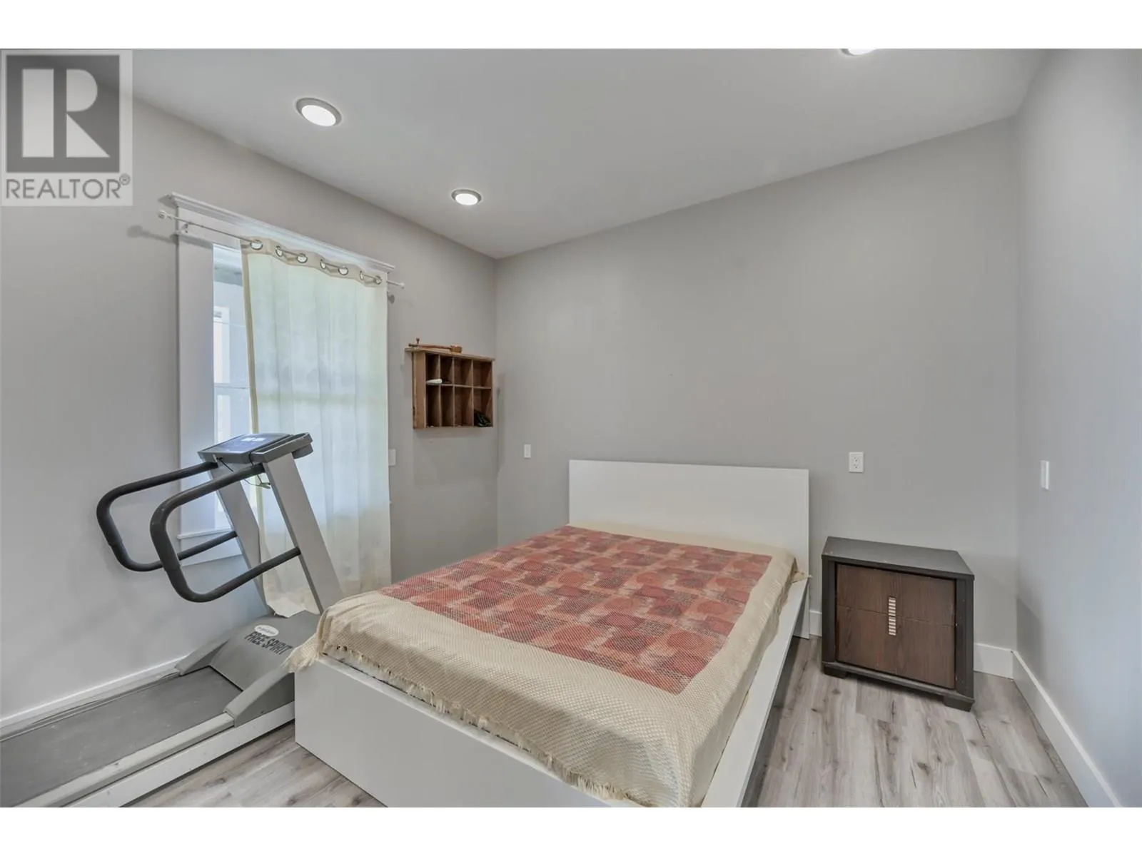 2703 4th Street