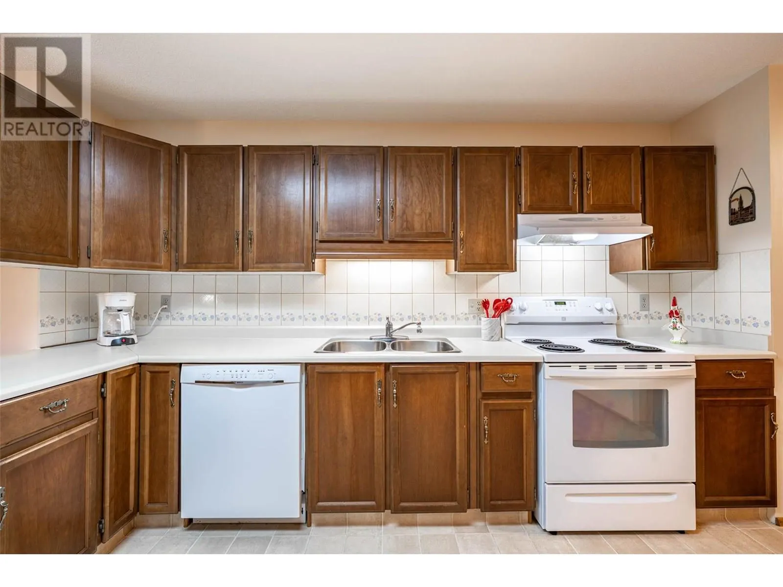 3608 27 Avenue Unit# 212