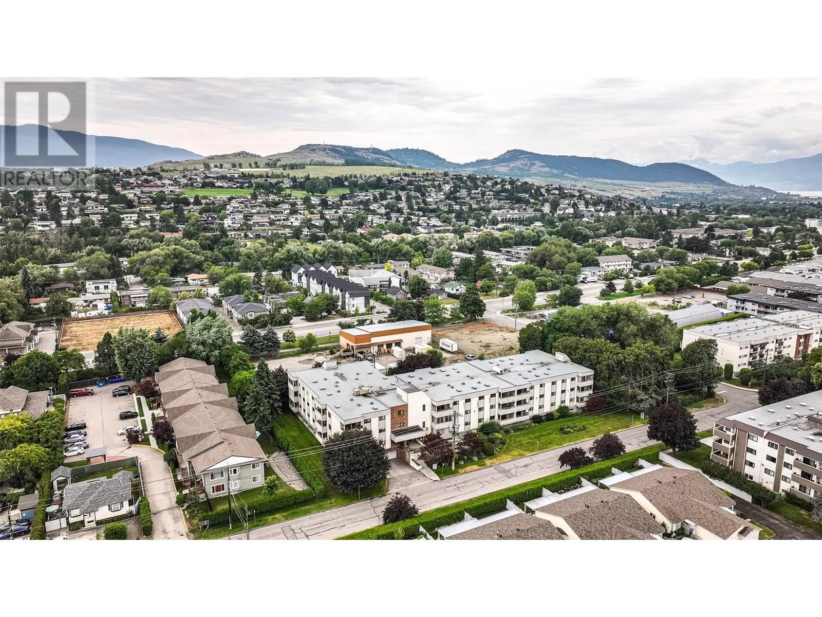3608 27 Avenue Unit# 212