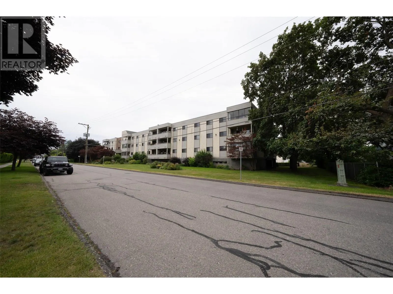 3608 27 Avenue Unit# 212
