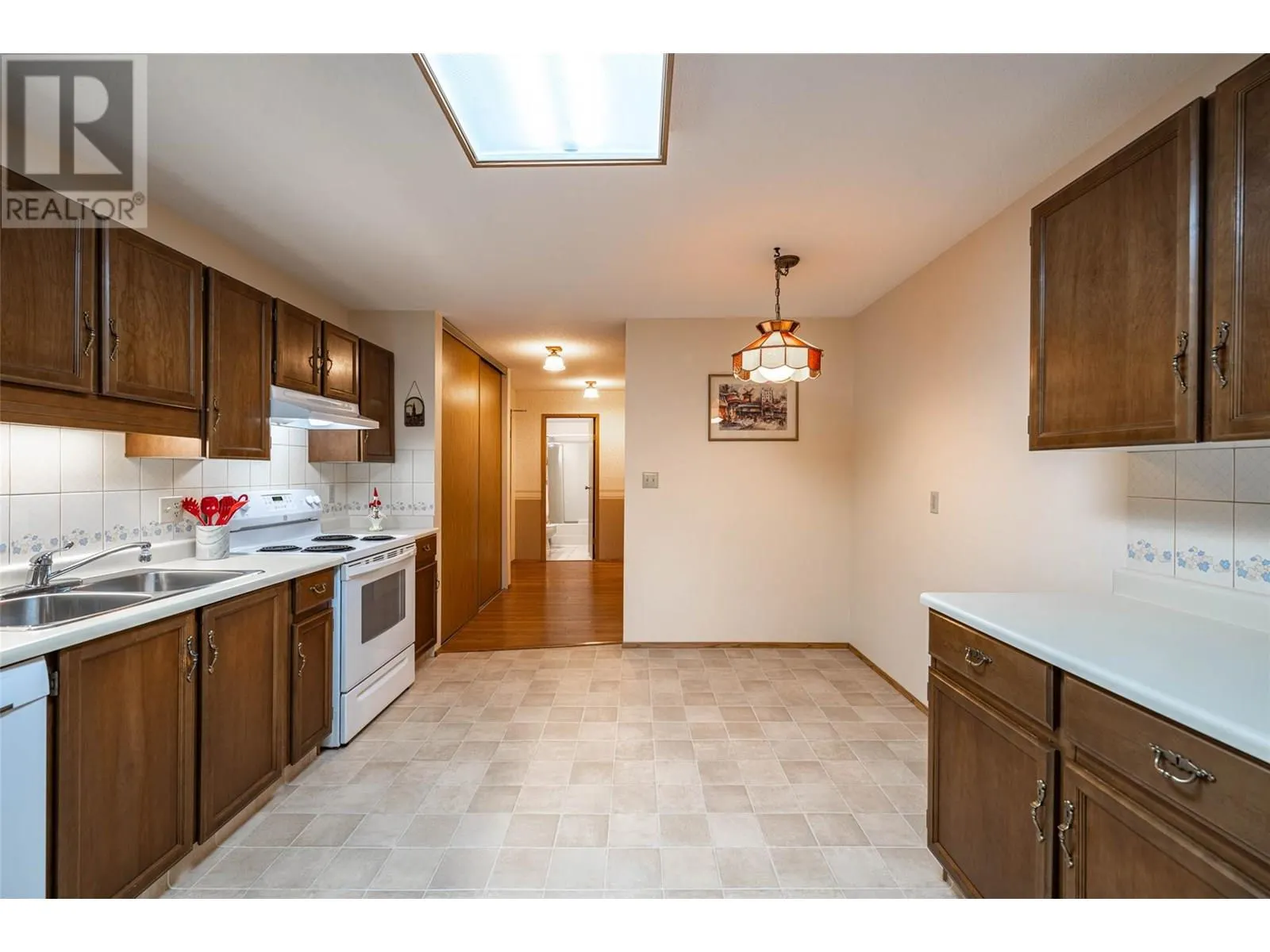 3608 27 Avenue Unit# 212