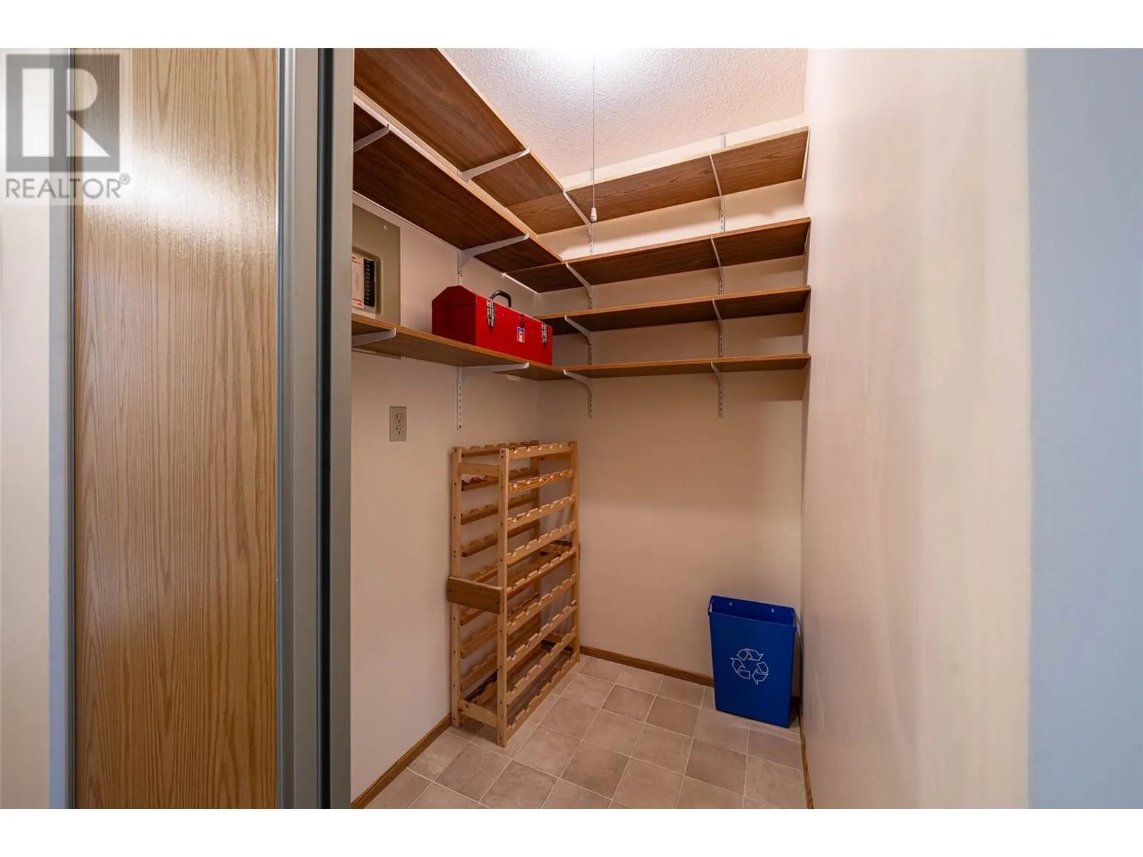 3608 27 Avenue Unit# 212