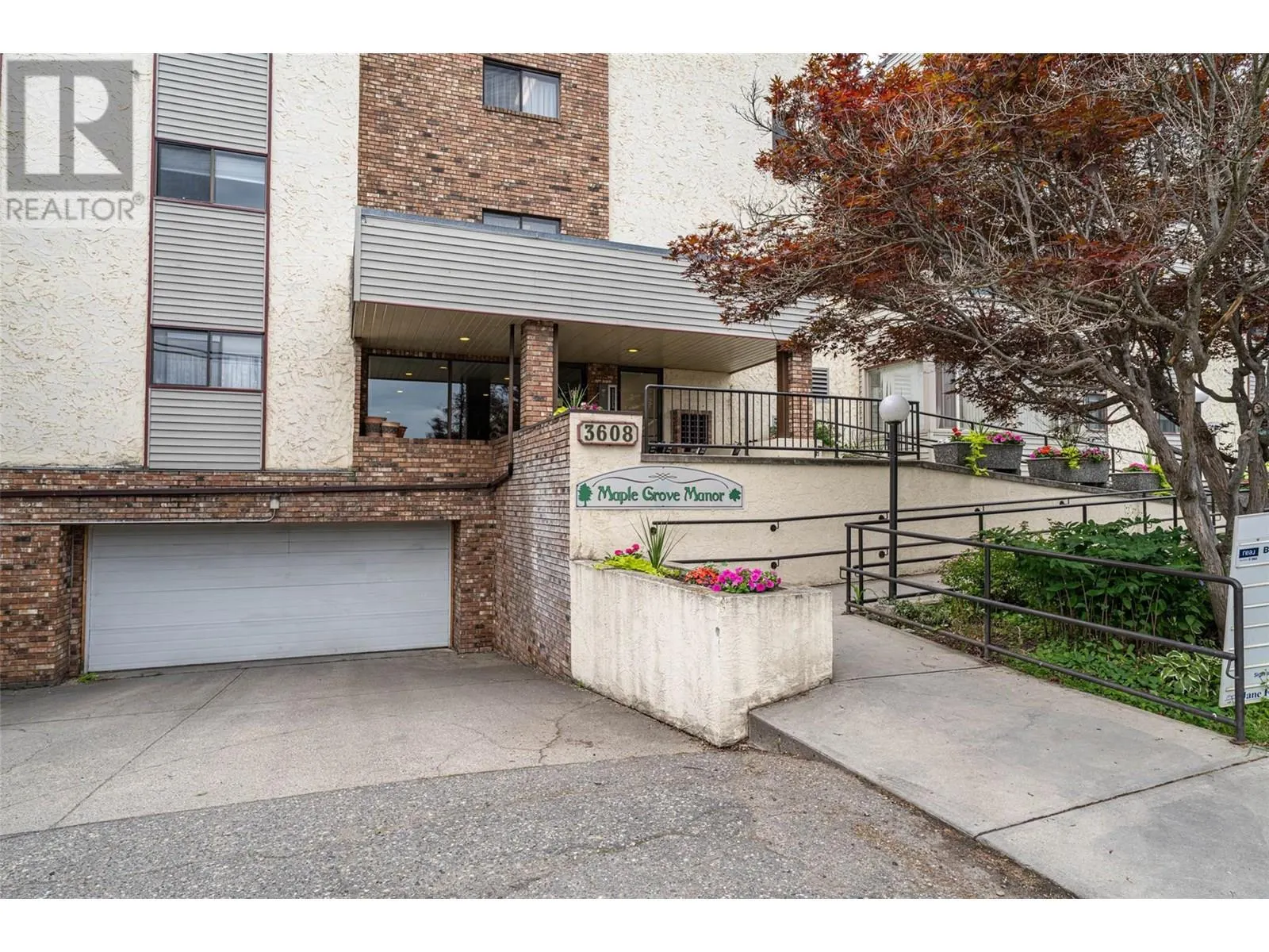 3608 27 Avenue Unit# 212