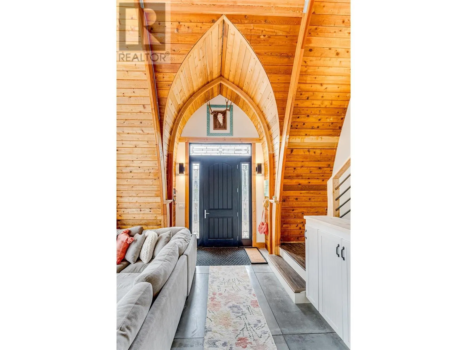5867 Bella Vista Road