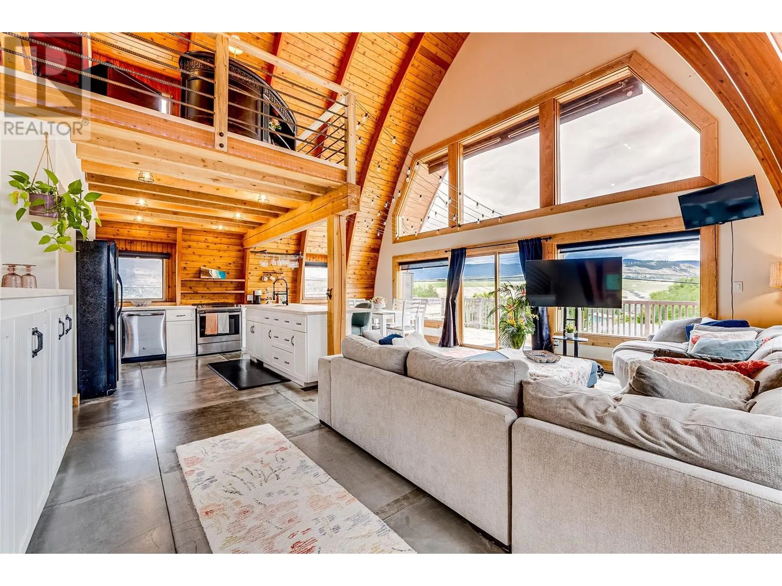 5867 Bella Vista Road