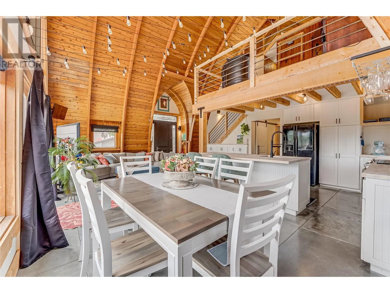 5867 Bella Vista Road