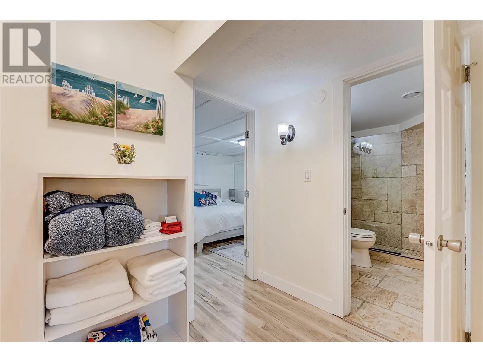 5867 Bella Vista Road