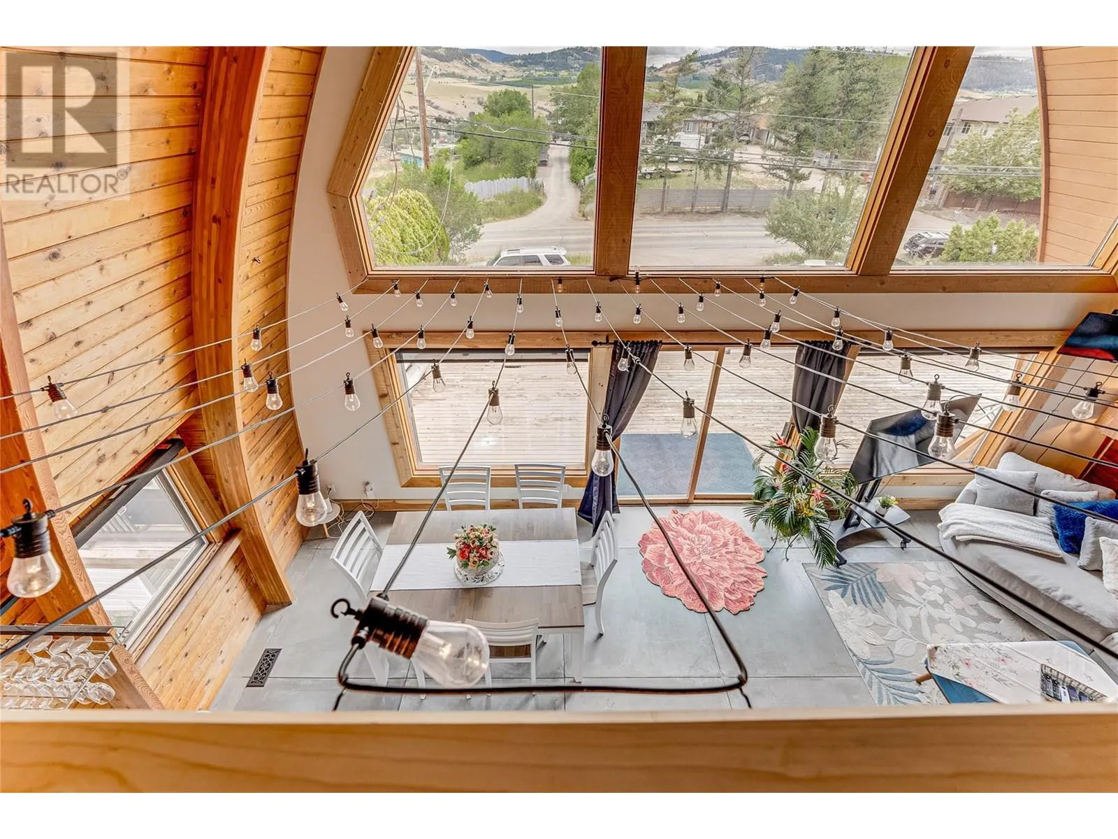 5867 Bella Vista Road
