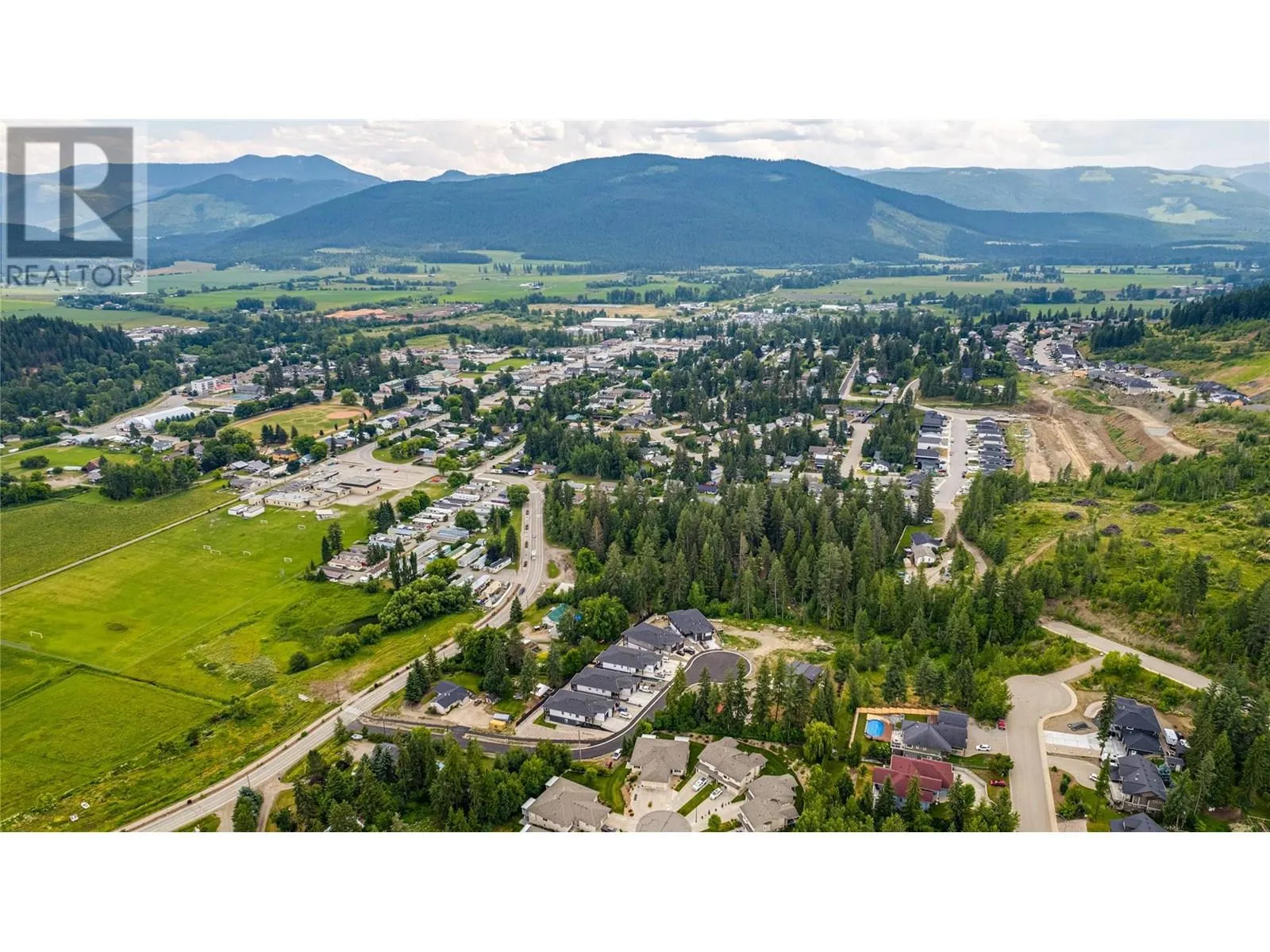 2508 Shuswap Avenue Unit# 1