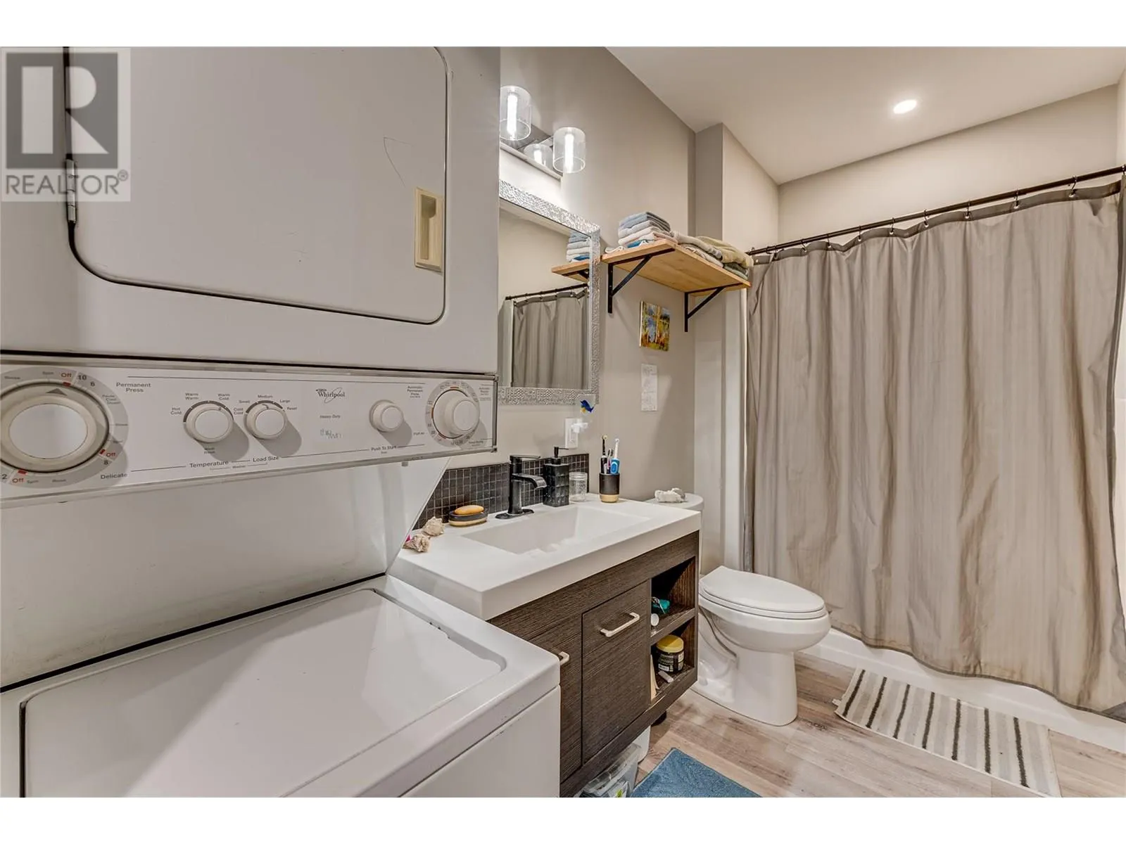 2508 Shuswap Avenue Unit# 1