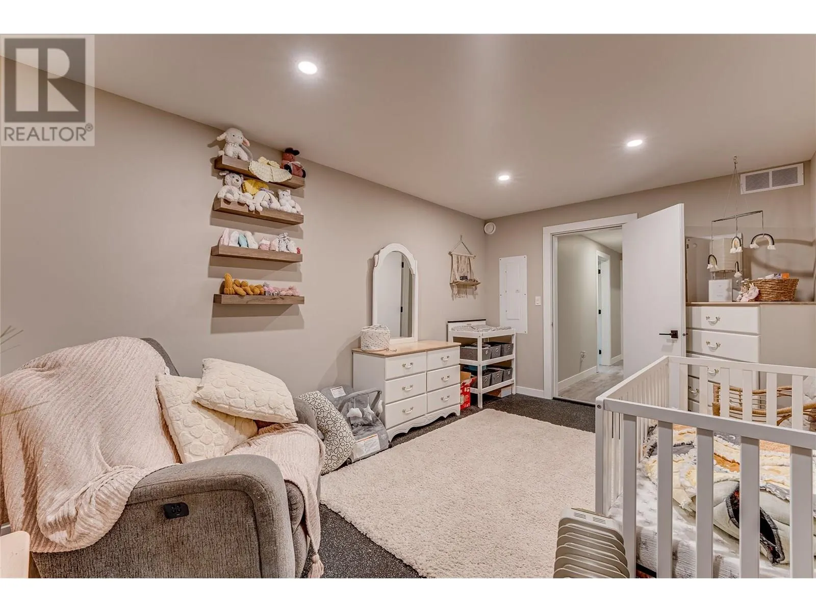 2508 Shuswap Avenue Unit# 1