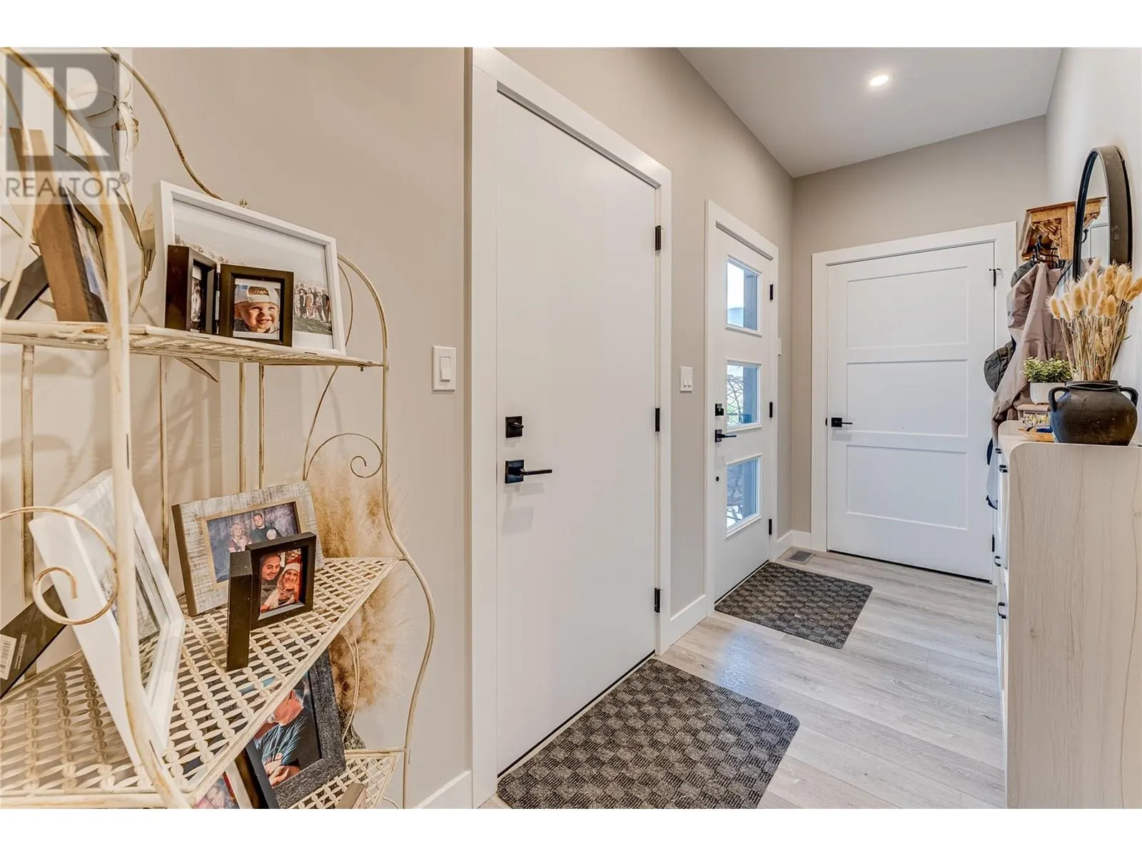 2508 Shuswap Avenue Unit# 1