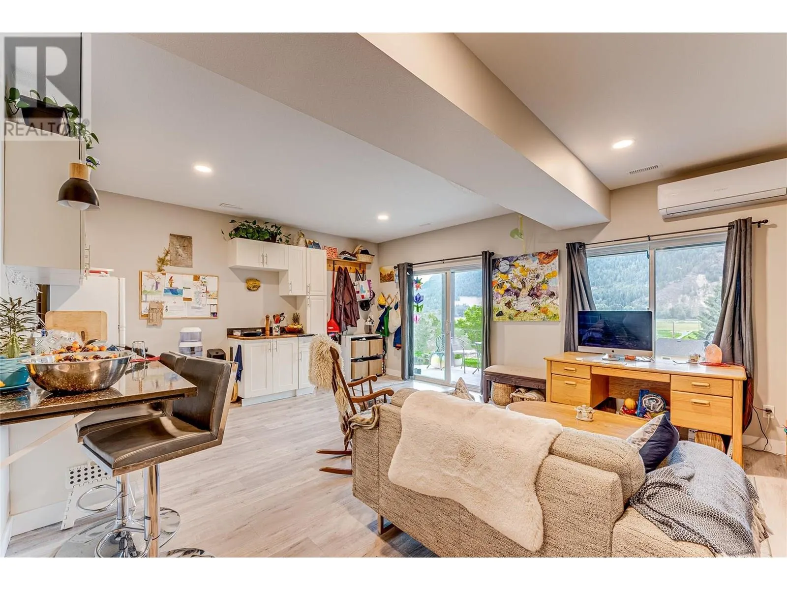 2508 Shuswap Avenue Unit# 1