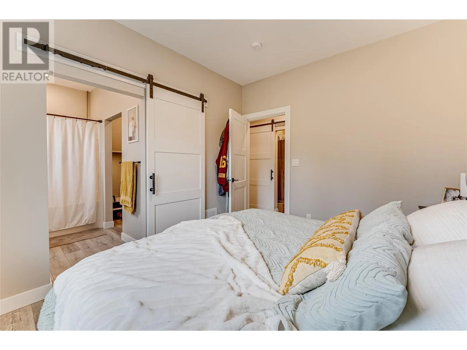 2508 Shuswap Avenue Unit# 1