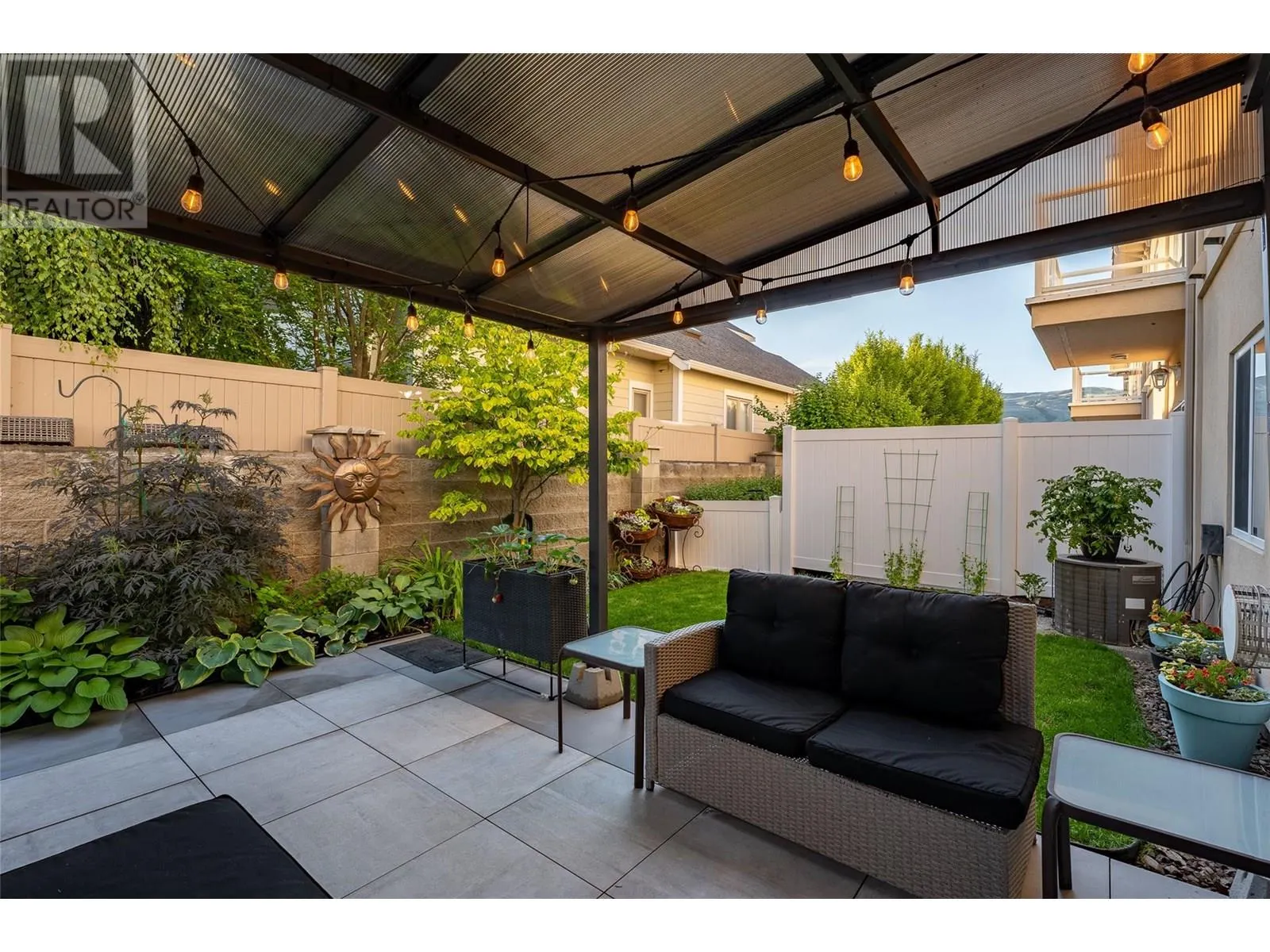 7701 Okanagan Landing Road Unit# 4