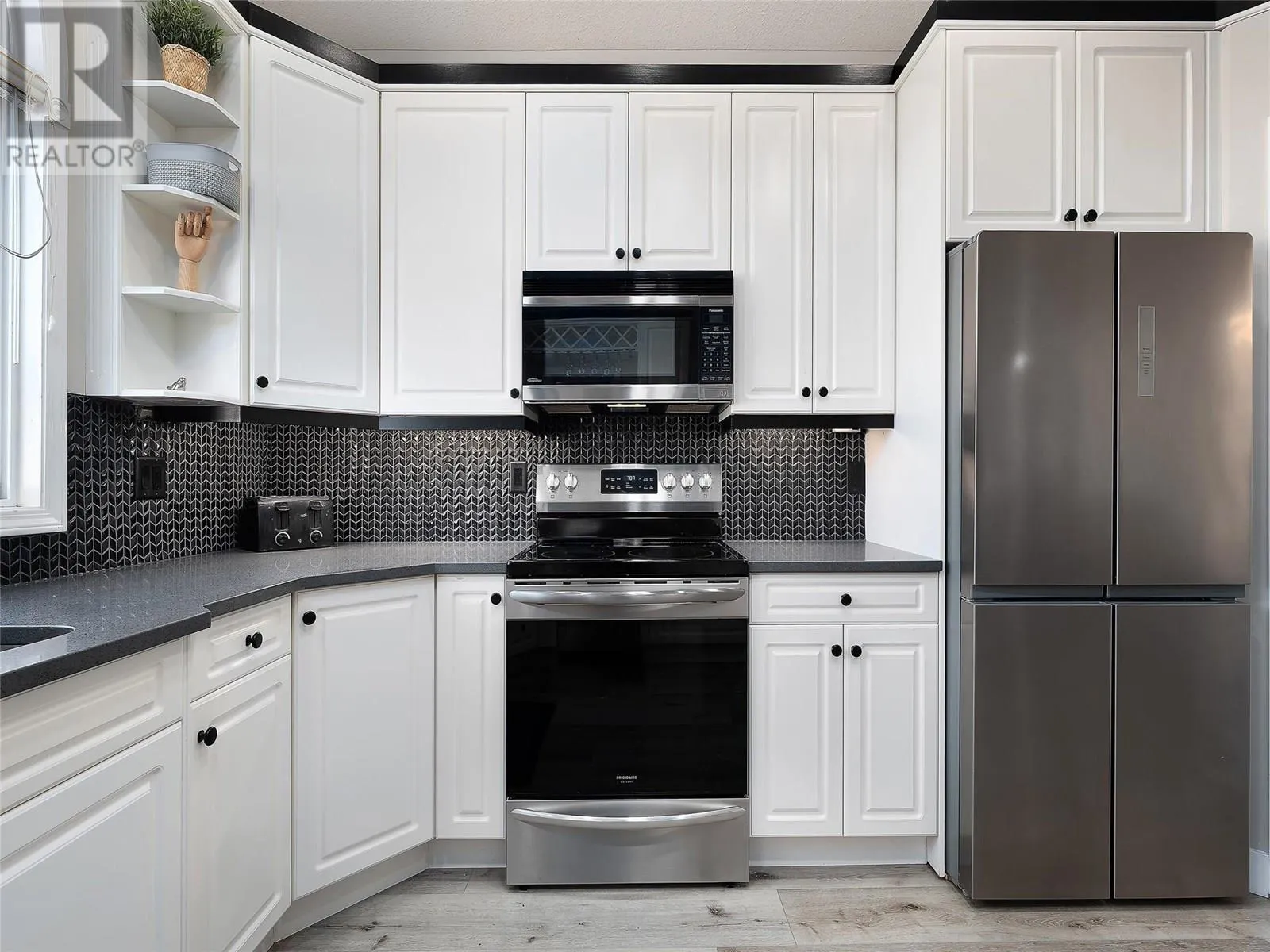 7701 Okanagan Landing Road Unit# 4