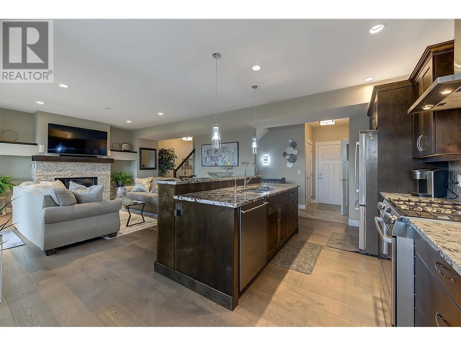 1870 Rosealee Lane Unit# 17