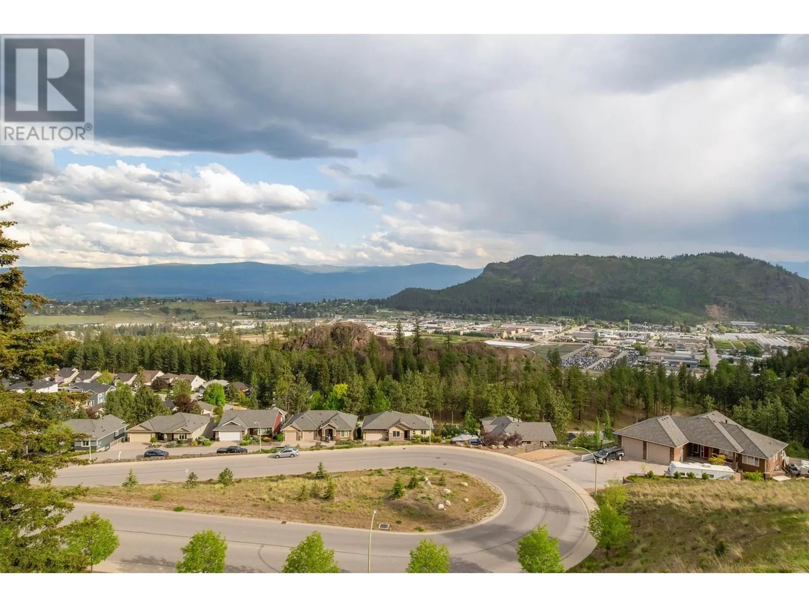 1870 Rosealee Lane Unit# 17